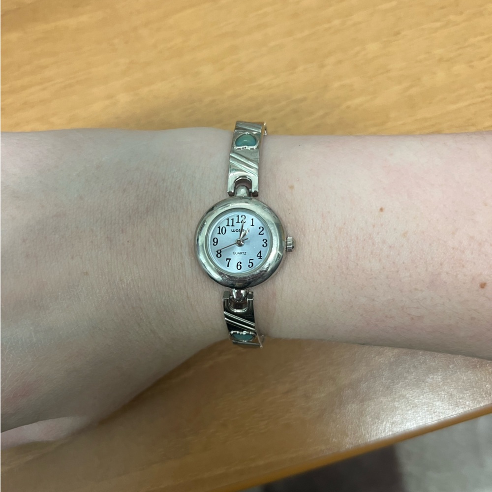 Silver Analog Wristwatch
